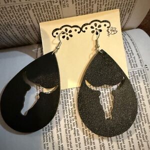 Black Teardrop Bull Earrings